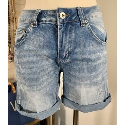 Short IZIA